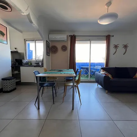 Roussillon Avec Terrasse * Περπινιάν