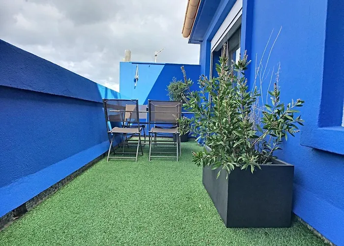 Apartment Roussillon Avec Terrasse