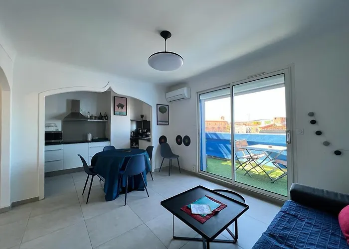 Apartment Roussillon Avec Terrasse *